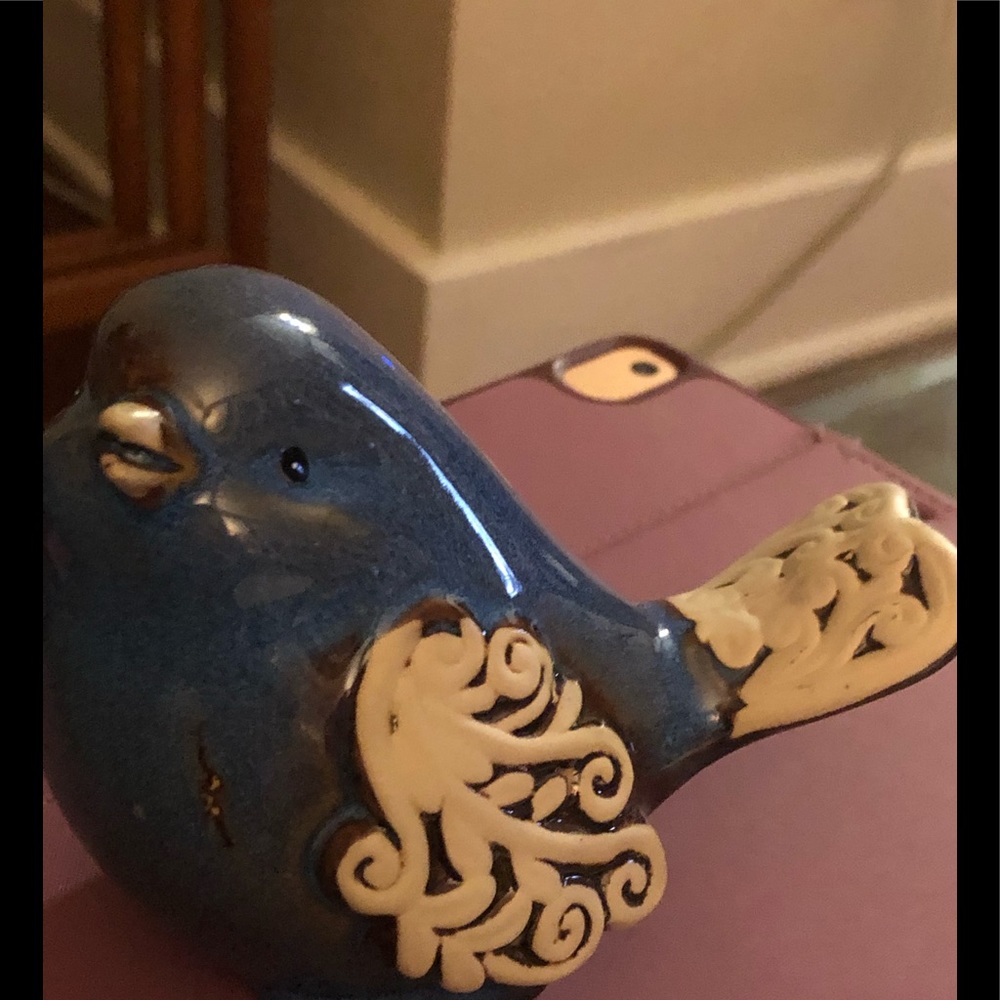 🐦 Blue ceramic bird